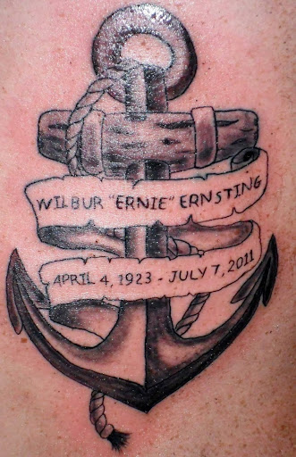 Tattoo Shop «River Rat Tattoos», reviews and photos, 965 N Walnut Ave, New Braunfels, TX 78130, USA