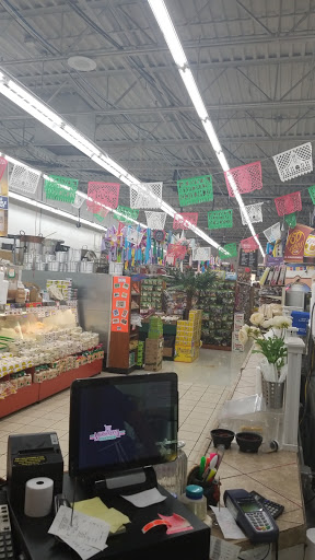 Mexican Grocery Store «La Michoacana #4», reviews and photos, 939 E Dublin Granville Rd, Columbus, OH 43229, USA