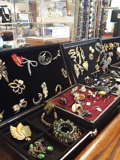 Thrift Store «The HOPE Chest Thrift Store/Boutique», reviews and photos, 1802 W Broadway St, Oviedo, FL 32765, USA