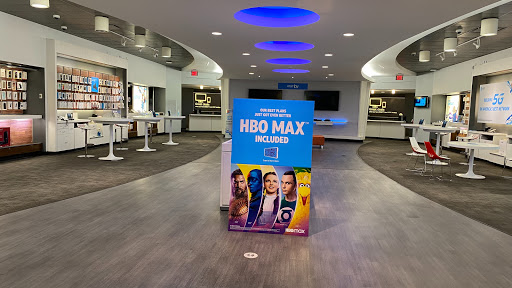 Cell Phone Store «AT&T», reviews and photos, 215 Miracle Mile, Coral Gables, FL 33134, USA