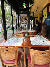Atmosphère du Restaurant Léon - Saint Germain à Paris - n°6