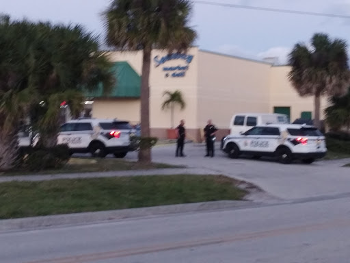 Grocery Store «Seaway Market & Deli», reviews and photos, 1001 Seaway Dr, Fort Pierce, FL 34949, USA