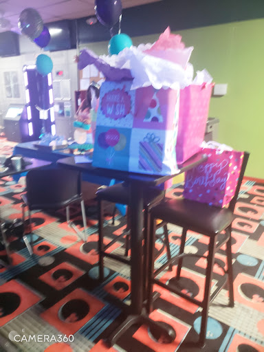 Bowling Alley «Manatee Lanes», reviews and photos, 7715 W Gulf to Lake Hwy, Crystal River, FL 34429, USA