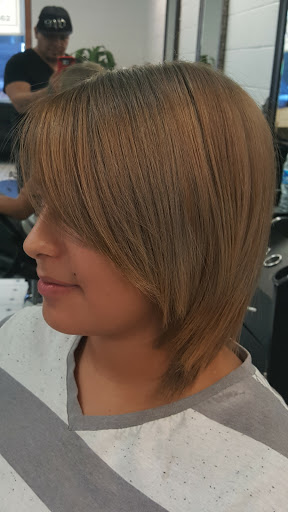 Barber Shop «Elegance Barber Shop & Salon», reviews and photos, 2522 E North St, Greenville, SC 29615, USA