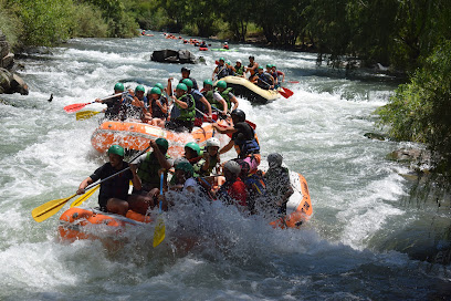 Rafting en San Rafael Taccu Aventura