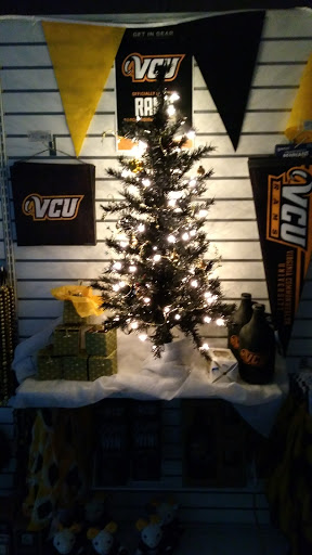 Book Store «Virginia Book Company», reviews and photos, 900 W Franklin St, Richmond, VA 23284, USA