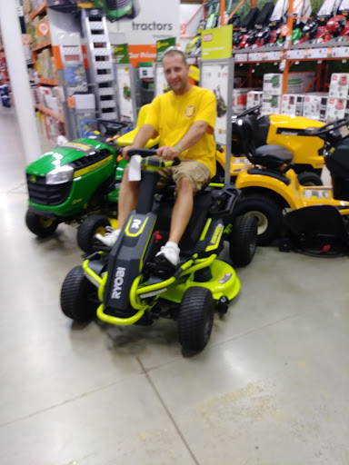 Home Improvement Store «The Home Depot», reviews and photos, 13929 Manchester Rd, Ballwin, MO 63011, USA