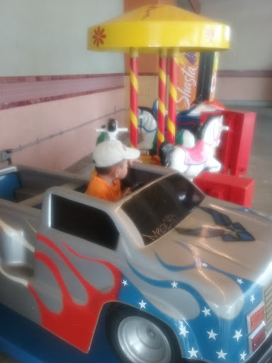 Grocery Store «Superior Grocers», reviews and photos, 1375 N Citrus Ave, Covina, CA 91722, USA