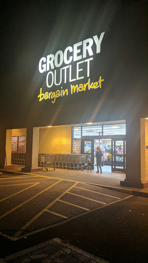 Grocery Store «Grocery Outlet Bargain Market», reviews and photos, 2066 US-101, Florence, OR 97439, USA
