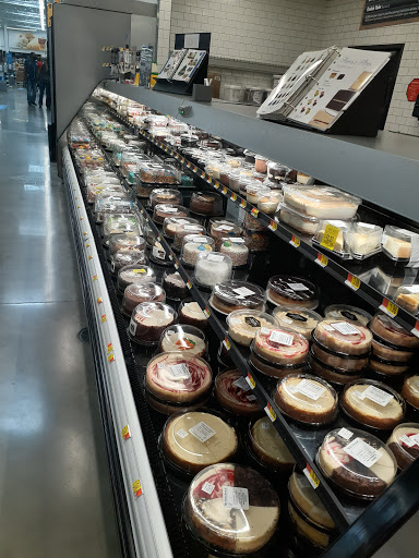 Warehouse store «Costco Wholesale», reviews and photos, 1300 Edwards Ferry Rd NE, Leesburg, VA 20176, USA