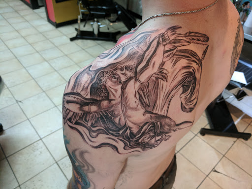 Tattoo Shop «Twisted Tattoo & Body Piercing», reviews and photos, 4168 N Elston Ave, Chicago, IL 60618, USA