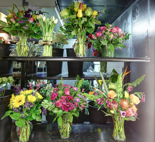 Le Bouquet Florist and Boutique, 9393 N 90th St Suite 115, Scottsdale, AZ 85258, USA, 