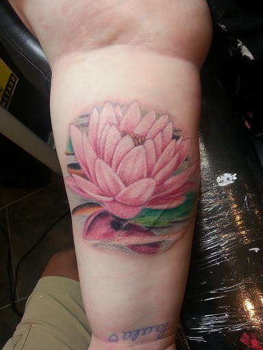 Explore meaningful tattoo ideas for women, creative tattoo ideas in Saint Paul, available at St Paul Tattoo
