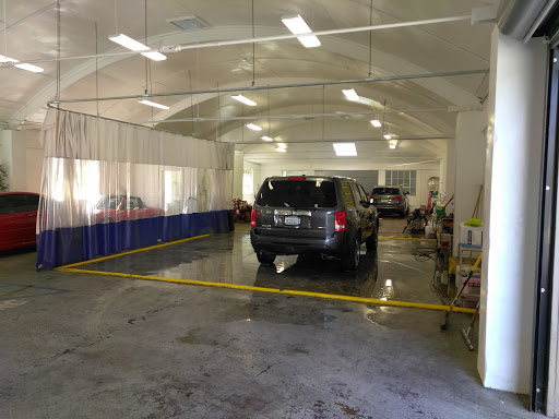 Bill Bott's Mirror Finish Auto en Alameda