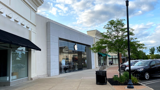 Computer Store «Apple Evergreen Walk», reviews and photos, 401 Evergreen Way, South Windsor, CT 06074, USA