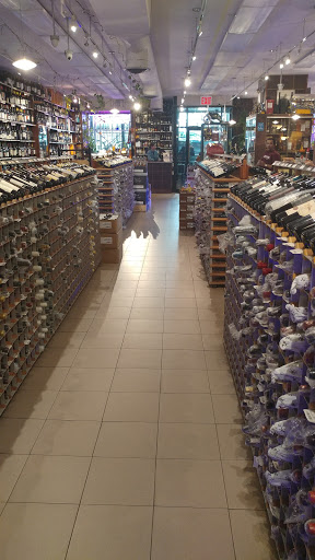 Liquor Store «New York Wine Exchange», reviews and photos, 9 Broadway, New York, NY 10004, USA