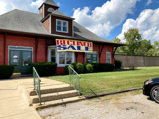 Furniture Depot, 3656 State Rd, Cuyahoga Falls, OH 44223, USA, 