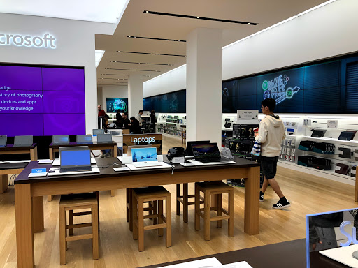 Computer Store «Microsoft Store», reviews and photos, 5015 Westheimer Rd A2421, Houston, TX 77056, USA