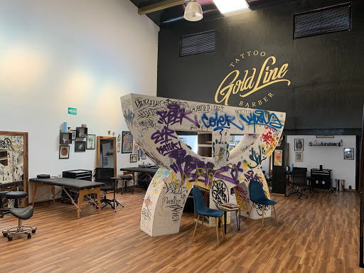 Gold Line Tattoo Barber