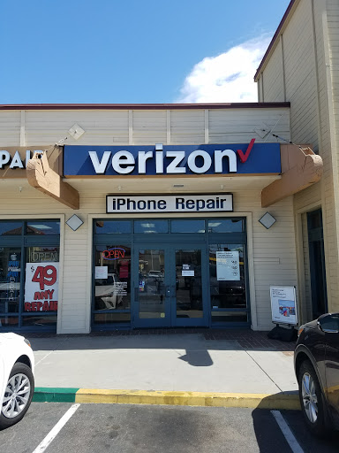 Shopping Mall «Rosecrans Shopping Center», reviews and photos, 3555 Rosecrans St, San Diego, CA 92110, USA