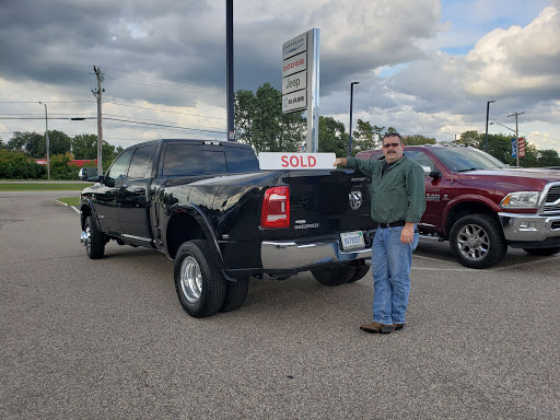 Chrysler Dealer «Henkel Chrysler Jeep Dodge», reviews and photos, 1275 W Dickman Rd, Springfield, MI 49037, USA