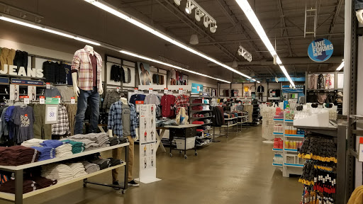 Clothing Store «Old Navy», reviews and photos, 3417 Grand Oaks, Corona, CA 92881, USA