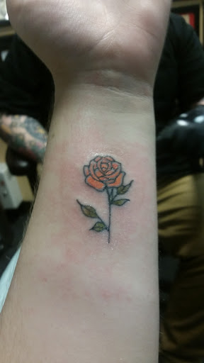 Tattoo Shop «Sacred Hand Tattoo Society», reviews and photos, 960 Parsons Ave, Columbus, OH 43206, USA