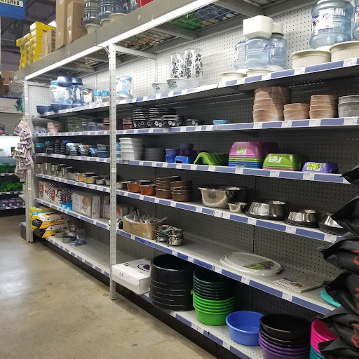 Pet Supply Store «Pet Supreme», reviews and photos, 12823 Foothill Blvd, Sylmar, CA 91342, USA