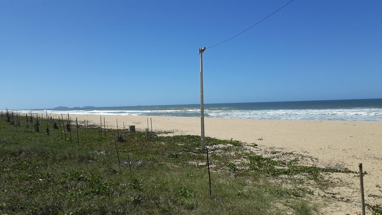 Foto de Praia de Barra do Itapocu com reto e longo