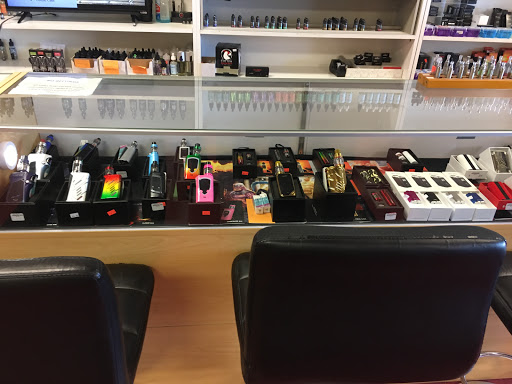 Tobacco Shop «Low Bob Discount Tobacco», reviews and photos, 2395 Conner St, Noblesville, IN 46060, USA