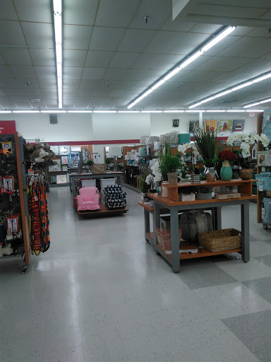 Department Store «T.J. Maxx», reviews and photos, 951 W Pleasant Valley Rd, Parma, OH 44134, USA