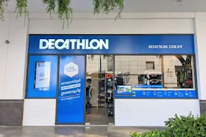 Decathlon Daun Penh image