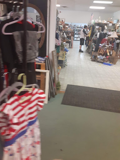 Flea Market «Emporium 31», reviews and photos, 11 Declaration Dr, Greenwood, IN 46143, USA