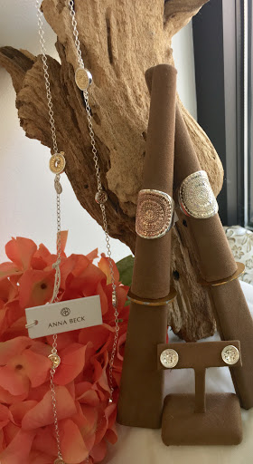 Jeweler «Smith & Son Jewelers», reviews and photos, 735 Sumner Ave, Springfield, MA 01108, USA