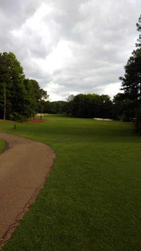 Golf Course «White Oak Golf Club», reviews and photos, 141 Clubview Dr, Newnan, GA 30265, USA