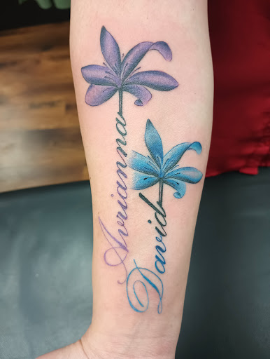 Find small tattoo ideas for best friends for your next unique tattoo in Glenwood Springs at Spyder Rose Tattoo
