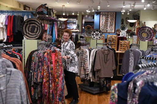 Shopping Mall «Brookside shopping area», reviews and photos, W Meyer Blvd, Kansas City, MO 64113, USA