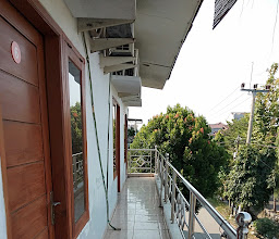 OYO 2070 Kamarku Bagus photo