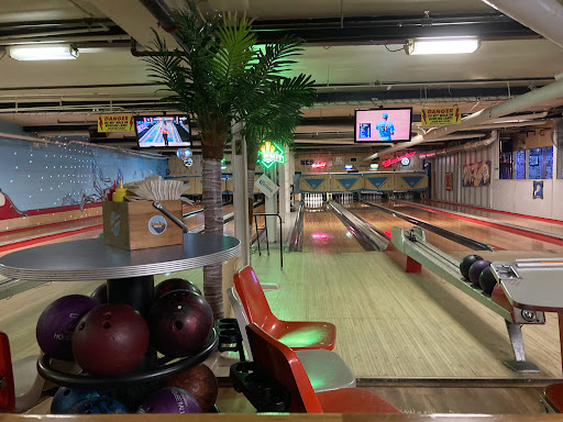 Bowling Alley «Ran-Ham Bowling Center», reviews and photos, 490 1/2 Hamline Ave S, St Paul, MN 55116, USA