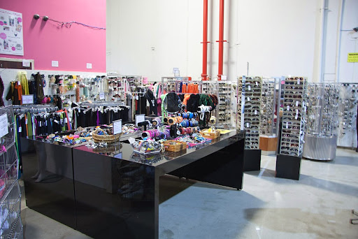 Discount Store «Discount Fashion Warehouse Dublin», reviews and photos, 6599 Dublin Center Dr, Dublin, OH 43017, USA