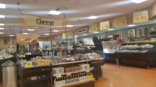 Supermarket «Wegmans», reviews and photos, 4256 James St, East Syracuse, NY 13057, USA