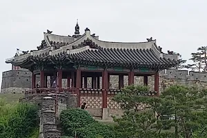 Hwahong Gate (Hwahongmun, Buksumun) image