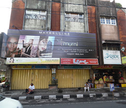 Murni Cosmetic Shop And Salon Supplier photo