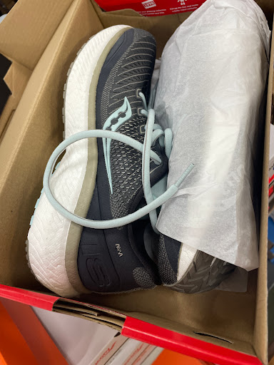 Running Store «Road Runner Running Store», reviews and photos, 3002 W Cary St, Richmond, VA 23221, USA