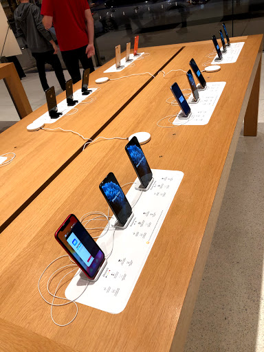 Computer Store «Apple Southlake Town Square», reviews and photos, 260 Grand Ave, Southlake, TX 76092, USA