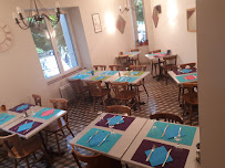 Atmosphère du Restaurant français Café Arnaud à Ruoms - n°8