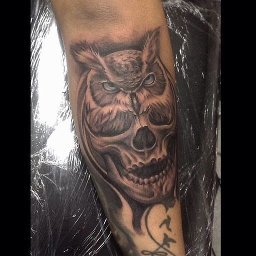 Tattoo Shop «American Dream Tattoo Studio», reviews and photos, 590 N Azusa Ave, Covina, CA 91722, USA