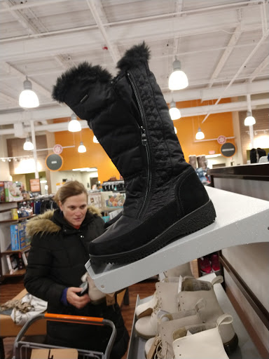 Department Store «HomeGoods», reviews and photos, 67 Newtown Rd, Danbury, CT 06810, USA