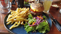 Hamburger du Restaurant Poum And Cow à Nîmes - n°13