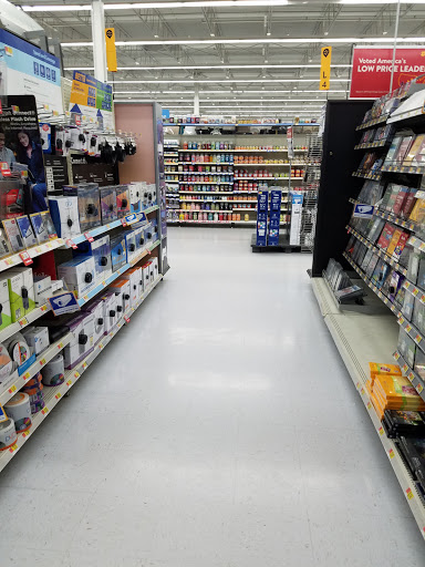 Department Store «Walmart Supercenter», reviews and photos, 320 Mallard Ln, Mason, WV 25260, USA